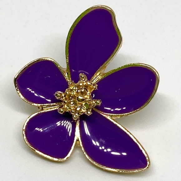 Flora earrings 💜 - Picture 9 of 9